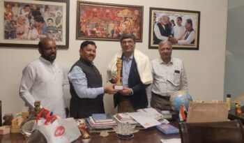Dr Rishi's meeting with Shri Shyam Jaju Ji